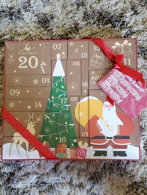 be body & earth Holiday Advent Calendar - Brown, Green, Red, Gold